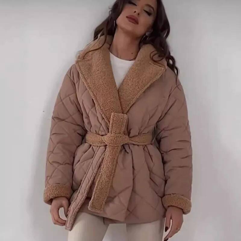 Elegant Quilted With Faux Fur  - огляд і ціна Street Fashion England