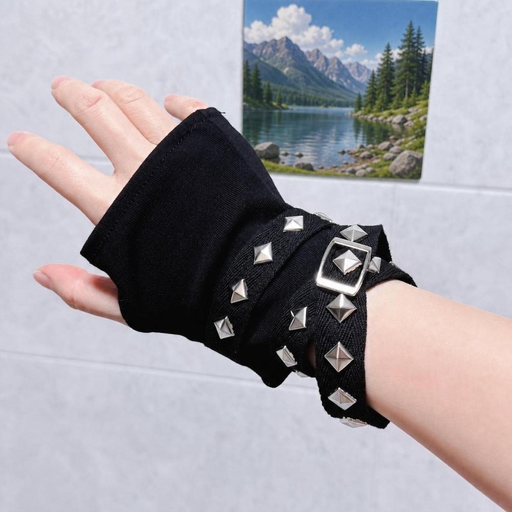 Metal Rivet Detail Women's Fin - огляд і ціна Street Fashion Gloves